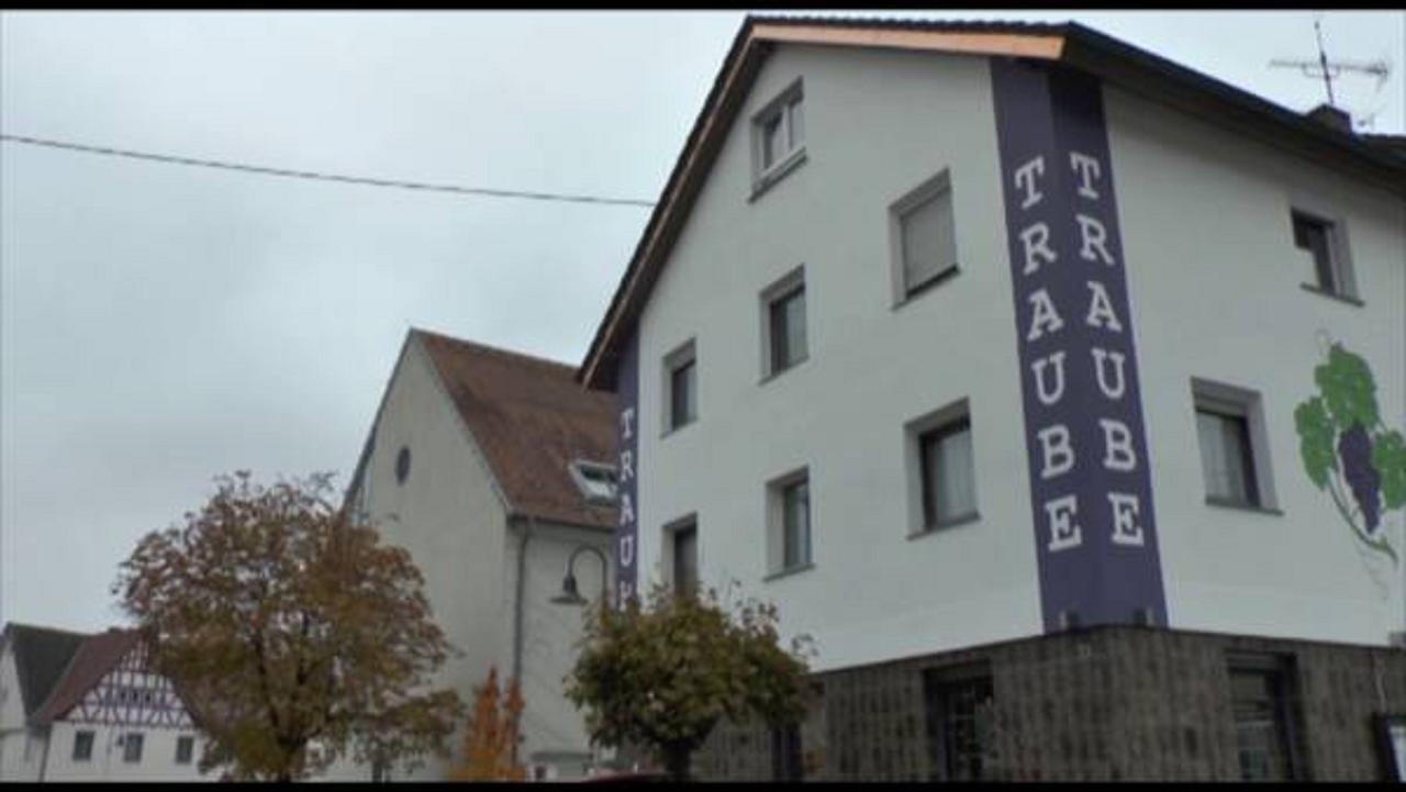 Gasthof Traube Аспах Экстерьер фото